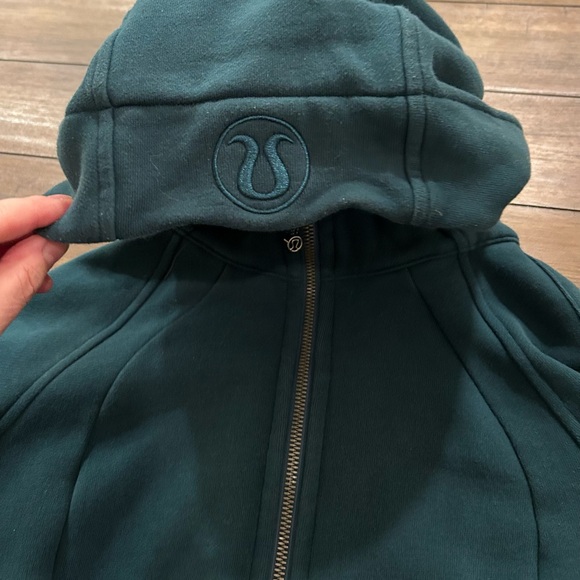 Lululemon Scuba Full Zip Hoodie Size 2 Green Style LW4AWMS - Picture 14 of 15